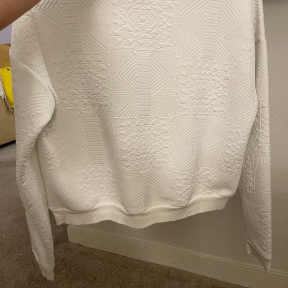 Forever 21 • White Crewneck Sweater • Size SM - Picture 2 of 5